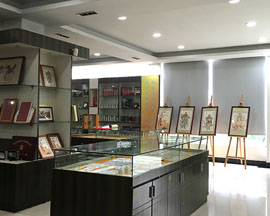 廣銀實業(yè)制品展廳八